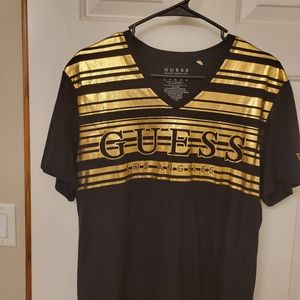 Guess shirt size large. Only.tried On Never Worn